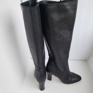 Corso Cumo tall womens boots ,size 6M side zipper with heel